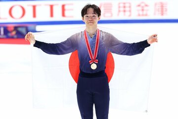 ３連覇を達成した鍵山優真