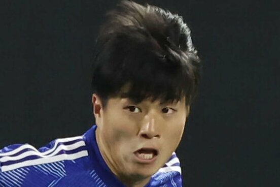 危険なタックルを受けたMF川崎颯太