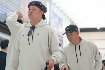 牧秀悟と井端弘和監督