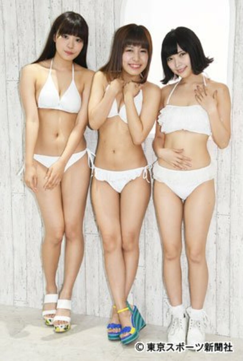 「ミスヤングチャンピオン」８代目グランプリ（左から竹内花、石川麻衣、佐藤まりな）