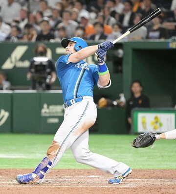 巨人戦の５回に豪快な２ランを放った日本ハム・マルティネス