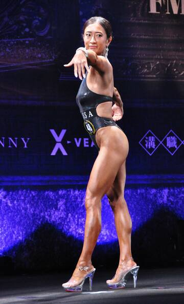 大会初挑戦で堂々銀メダルの〝美ボディー〟