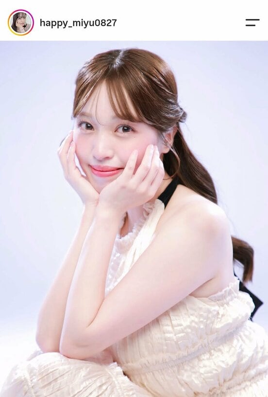 村島未悠(インスタグラムから)