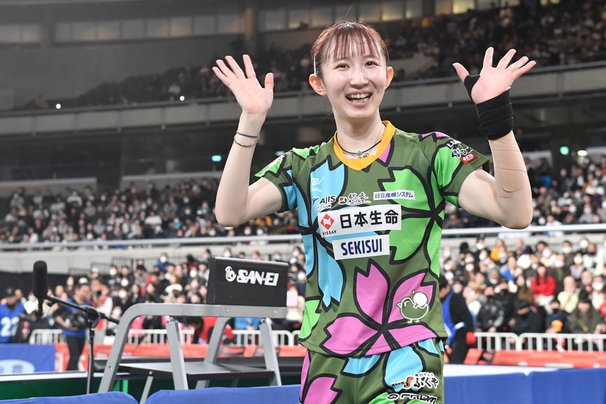 卓球】3連覇・早田ひな「棄権になるかも…」→決勝ストレート勝ち 左腕