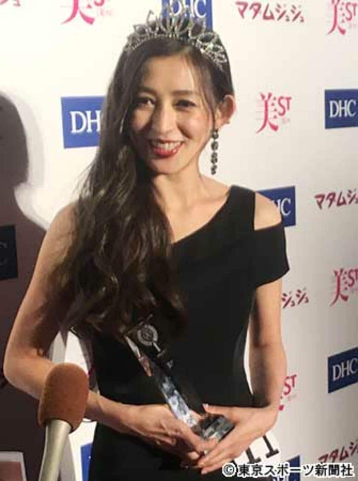 37歳のフラダンスインストラクター・田中恵さん「美魔女コンテスト