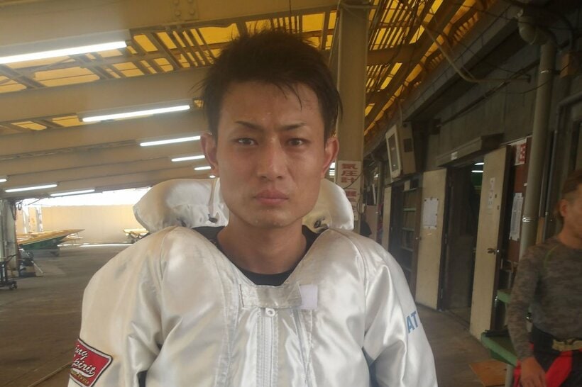 中村晃朋