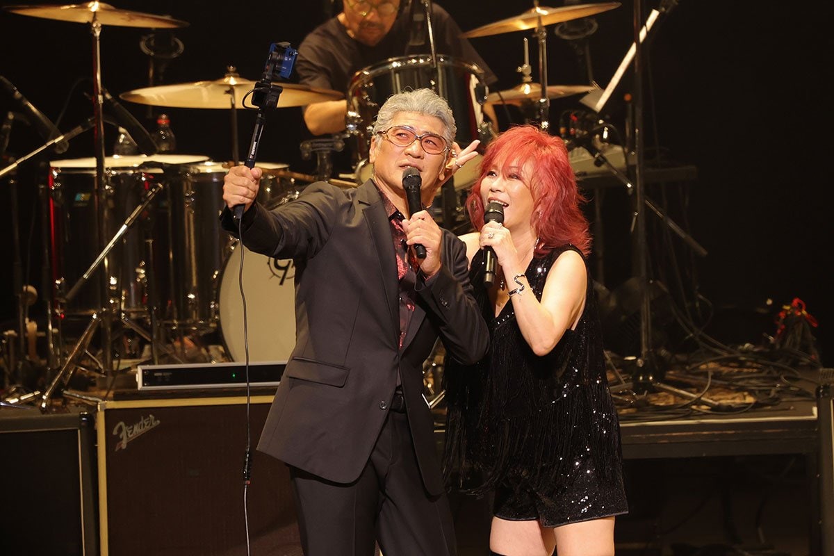 吉川晃司〝還暦ライブ〟に大黒摩季ら豪華ゲスト登場「来年はソロの