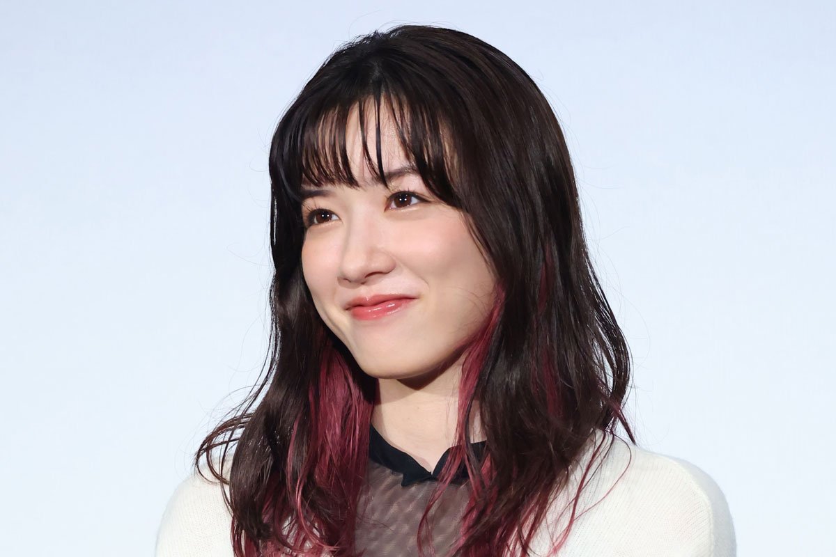 永野芽郁が2026年カレンダーを発売へ ファン歓迎「待ってました