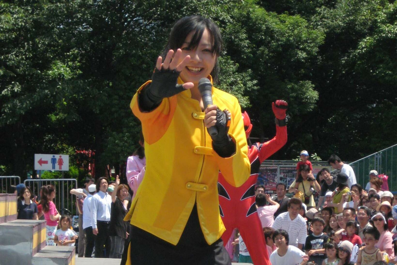 獣拳戦隊ゲキレンジャーのイベントに参加した福井未菜（２００７年）