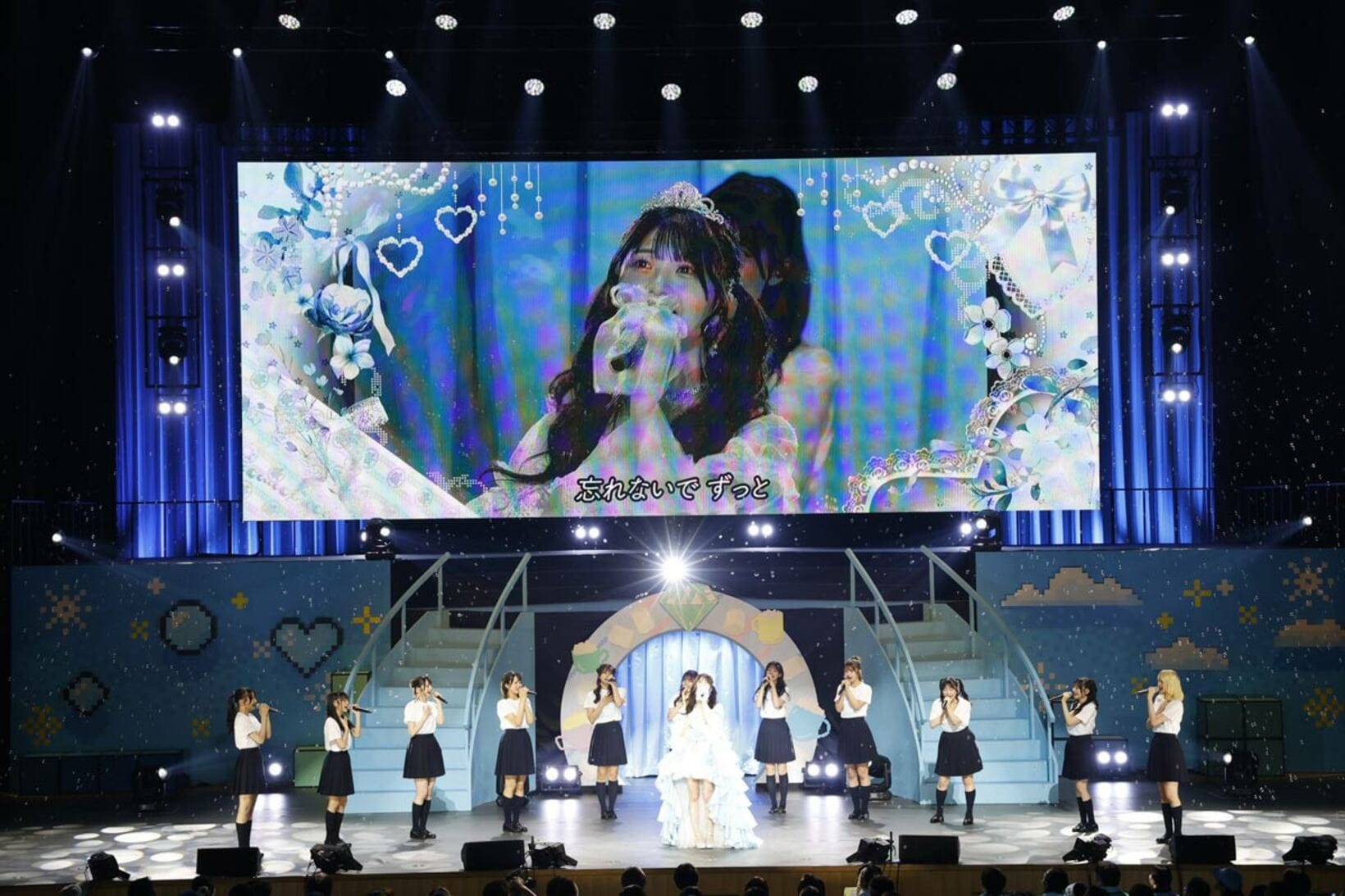 7年間の思いを込めて歌う菅波美玲（©YOANI）