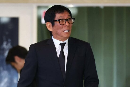 中村玉緒さんの通夜に参列した明石家さんま