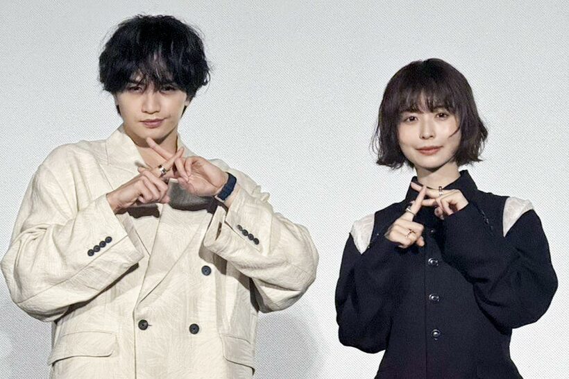 中島健人（左）と長濱ねる