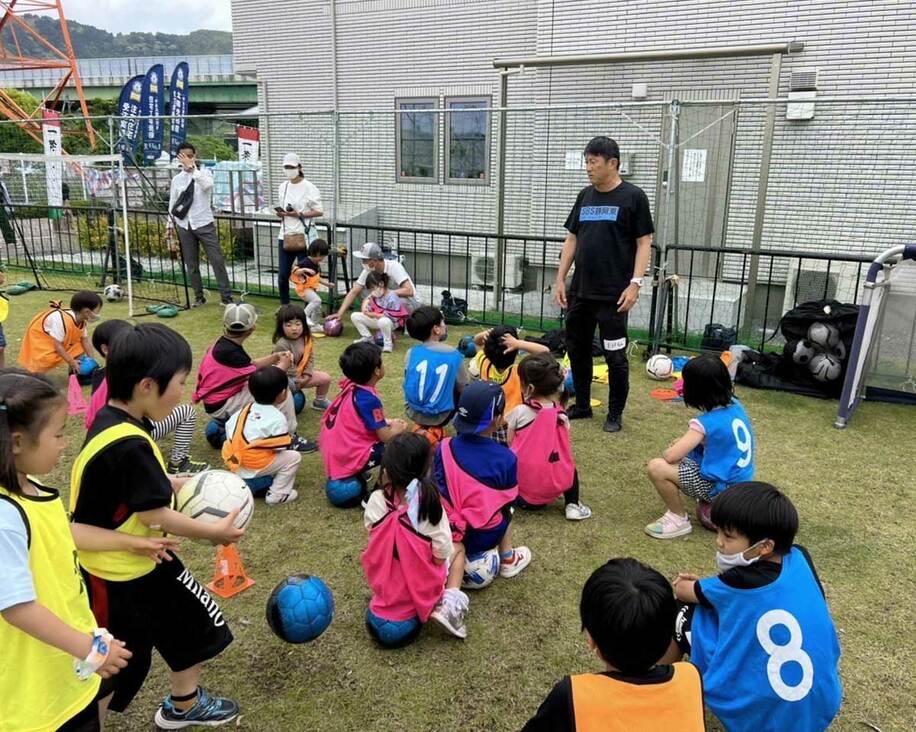  地元の静岡でサッカー教室を開催した武田氏（武田氏のブログから）