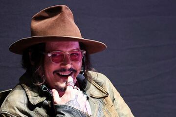 大忙しのジョニー・デップ（ロイター）