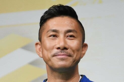 前園真聖氏 右ヒザ大ケガからの仕事復帰をインスタで報告「一歩一歩
