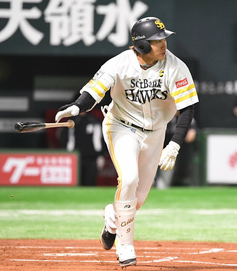  後輩思いのソフトバンク・柳田