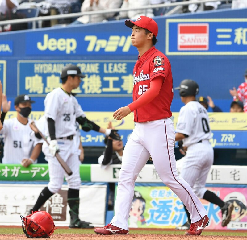  広島の先発・玉村(中)は制球に苦しみ、５回３失点の内容