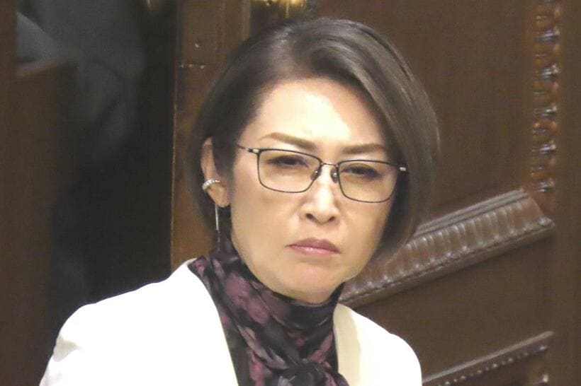 三原じゅん子氏