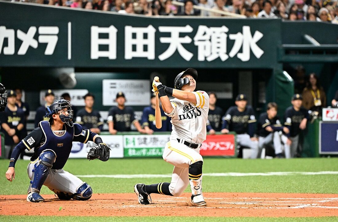 7回に同期のオリックス・岩崎翔と対戦し、捕邪飛に終わったソフトバンク・中村晃