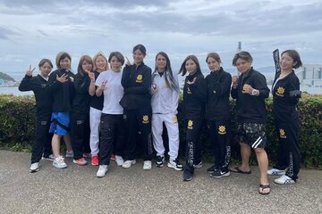 ２０日に旗揚げする「マリーゴールド」のレスラーたち