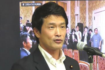 小川淳也代表