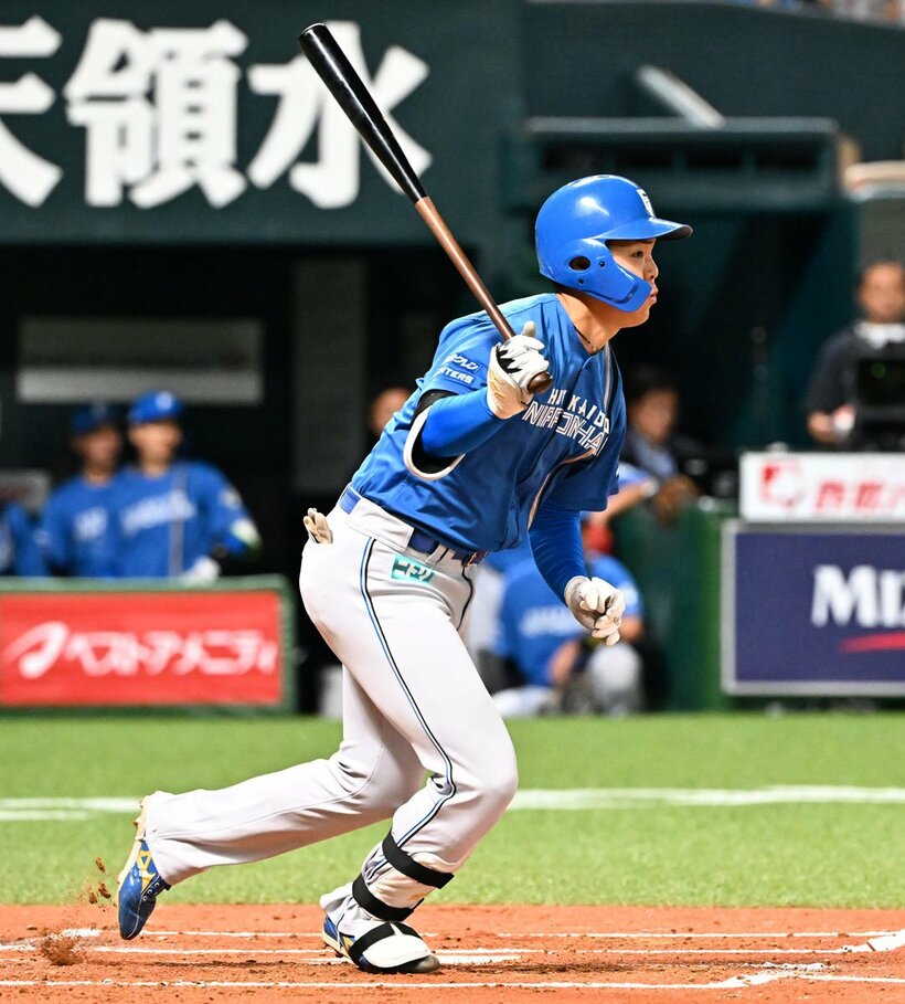 ２回、プロ初安打を放った日本ハム・柴田　