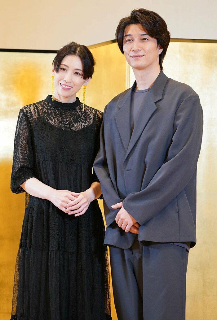 雛形あきこ(左)と夫・天野浩成