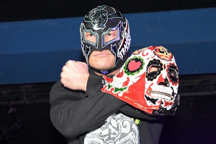 NOSAWA論外に招かれ、リングに上がったBUSHI