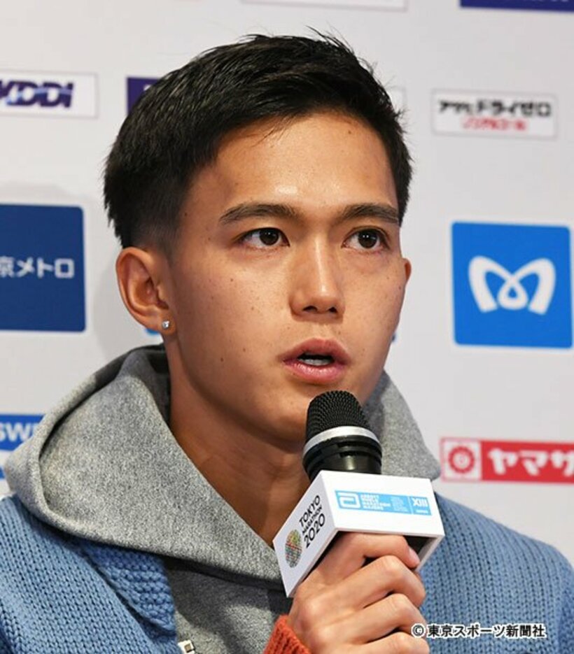  一夜明け会見でレースを振り返った大迫