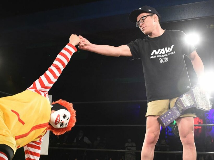  魔苦・怒鳴門に王者挑戦を求める青木