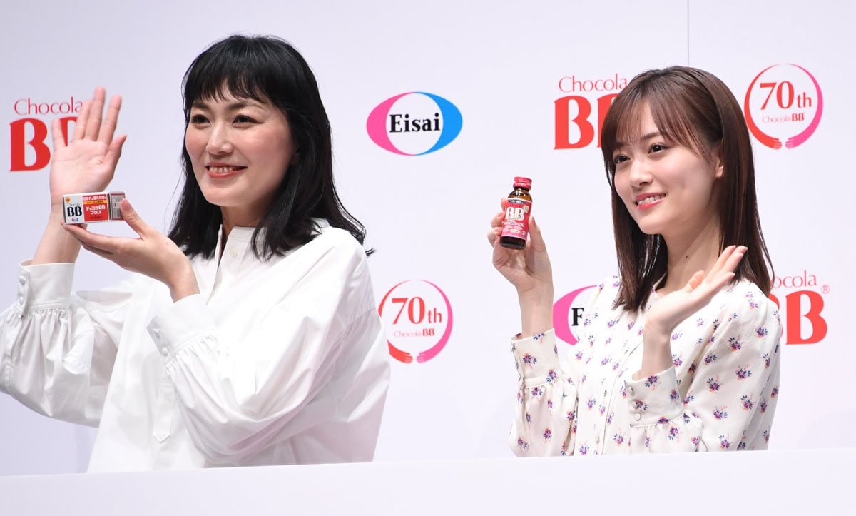 乃木坂46山下美月　モバイル　１６点 まとめ売り Amazon.co.jp: 乃木坂46 山下美月1st写真集「忘れられない人」 : 山下