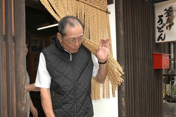 重乃井を訪れたソフトバンクホークス・王貞治監督（２００７年）