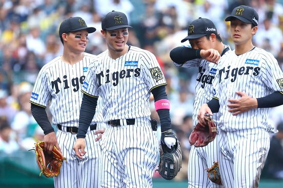 (左から)森下翔太、佐藤輝明、大山悠輔、小幡竜平ら、充実のメンバーが揃う阪神野手陣だが…