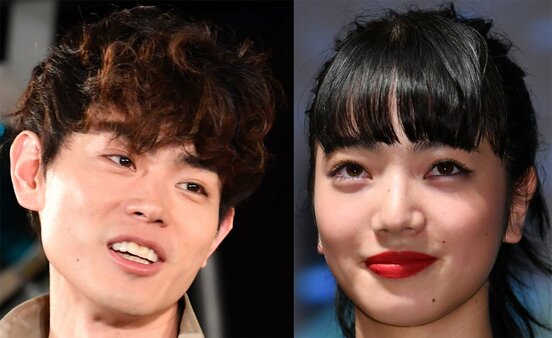  左から菅田、小松