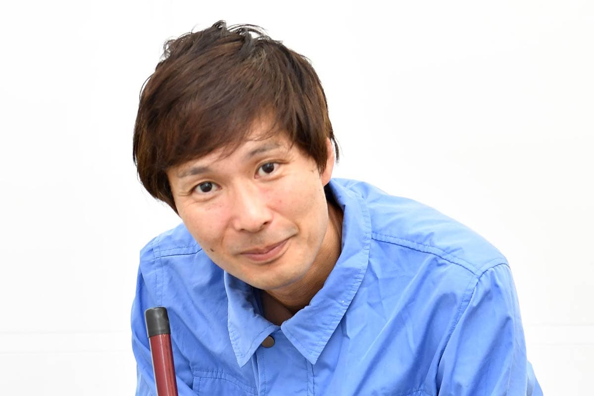 単独ライブ開催記念出品【マシンガンズ滝沢】ホスト風プロマイド マシンガンズ滝沢が「国レベルで考えないと危険」と力説する〝身近な