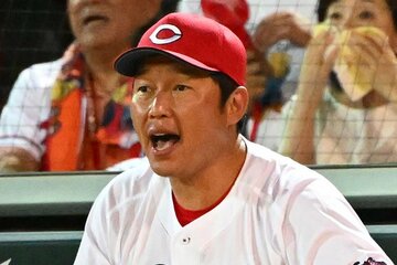 「熱さ」を見せた広島・新井監督