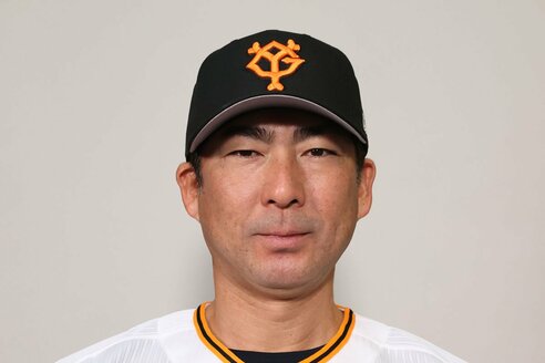 ★本人着用品★【巨人 小笠原道大】練習用ユニフォーム 巨人】退任発表の小笠原道大コーチが別れのあいさつ 今後は「なんにも