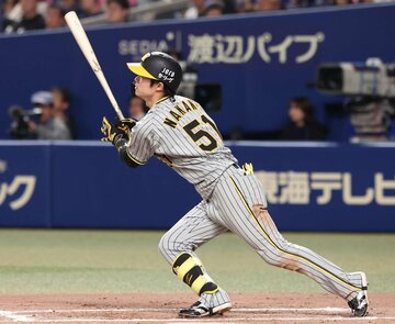 ７回、適時打を放った阪神・中野