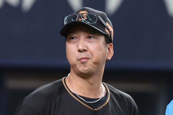 渋い表情の阪神・藤川監督