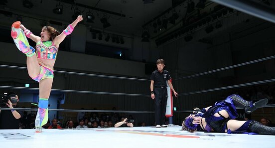 安納をフォールに行かず踊るフワちゃん