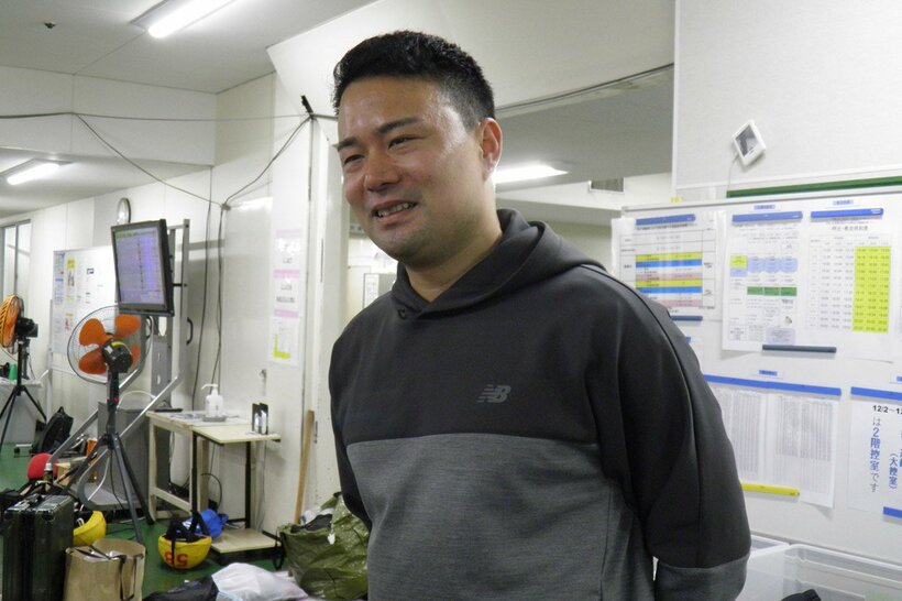 復帰戦に向けて緊張の面持ちの末木浩二