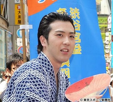 ブログに謝罪のコメントを綴った尾上松也