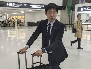 帰国した森保監督
