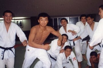 吉田秀彦（左から２人目）は中３で講道学舎に入った（写真提供・吉田企画）