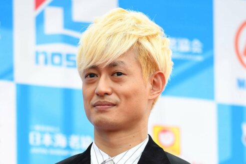 A.B.C-Z 塚田僚一と元セクシー女優が真剣交際 背景にガーシーばり