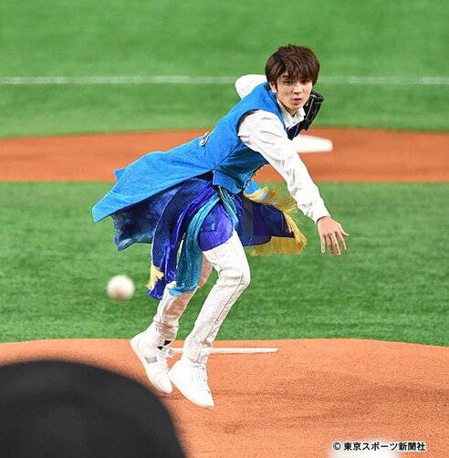 球宴】HiHi Jets 高橋優斗の120キロ投球に拍手と黄色い歓声 | 東スポWEB