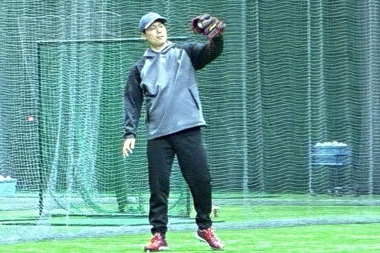 自主トレを行う栗林良吏