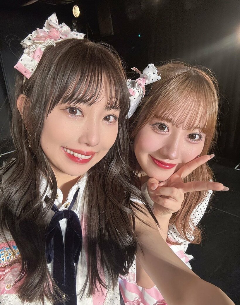 副リーダーに就任した熊崎晴香とリーダーの相川暖花
