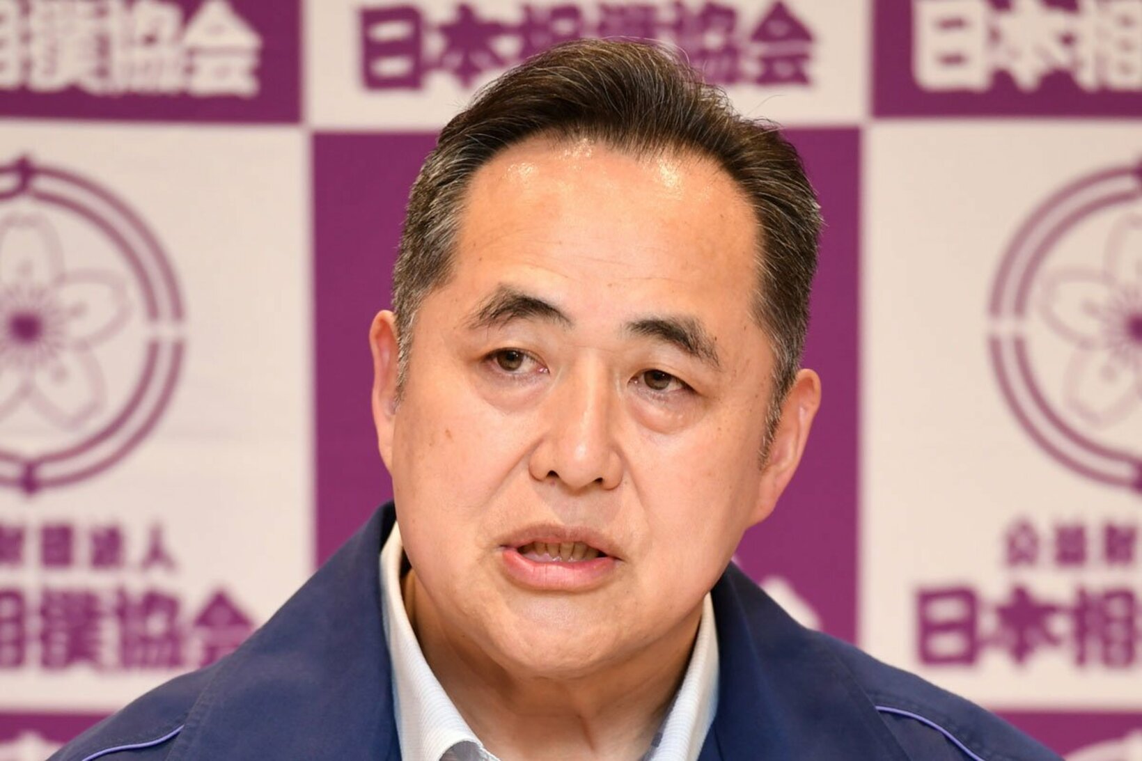 元横綱大乃国の芝田山親方