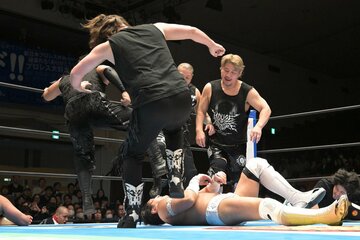 H.O.Tに襲撃されるタイチ（下）